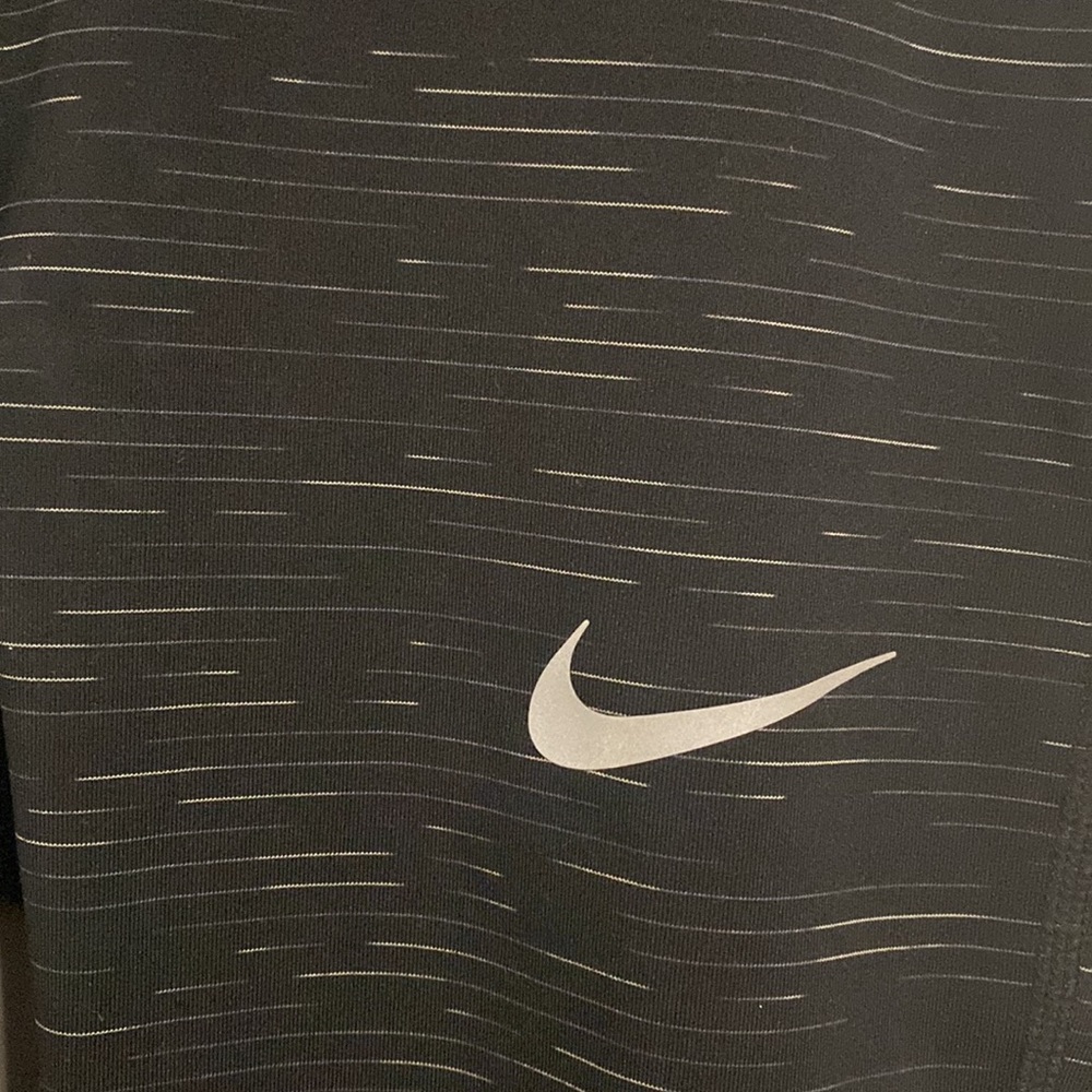 Nike Dri-Fit running short pants, women’s Small - Picture 3 of 8